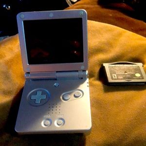 Game boy advanced SP